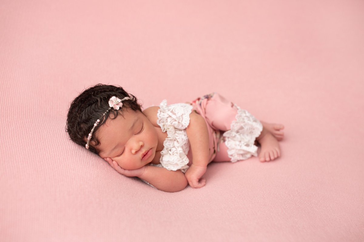 B9Rawlings's tweet photo. Who would’ve ever knew I would B blessed with a baby girl on my 22nd Bday. https://t.co/90o667hLnP