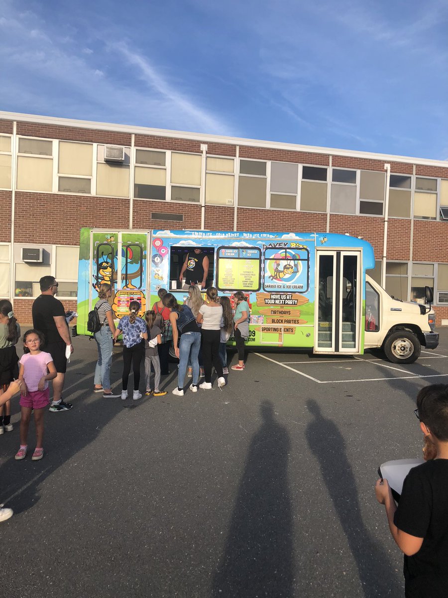 DrThomasFerry's tweet photo. Voorhees Fall Festival 2021! Pony rides, a DJ, fire truck, petting zoo, ice truck, pizza, maze, 🎃 patch, games, &amp; countless smiles as our students, parents, &amp; staff are enjoying this beautiful evening together. Thank you @VoorheesPTA for making it possible &amp; to all who attended! https://t.co/RGIMsVwMXP