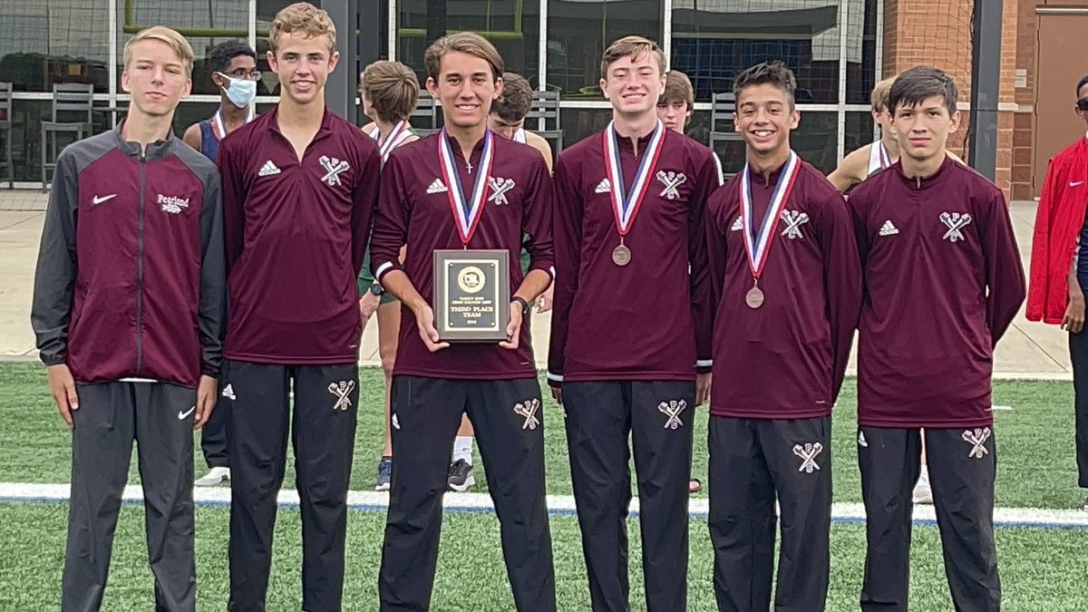 OilerTrackXC's tweet photo. 2021 Varsity Boys Cross Country 23-6A 3rd place!  @PearlandHighSch @PearlandISD @TXMileSplit @ftrrace https://t.co/rH0ZMOpTvo