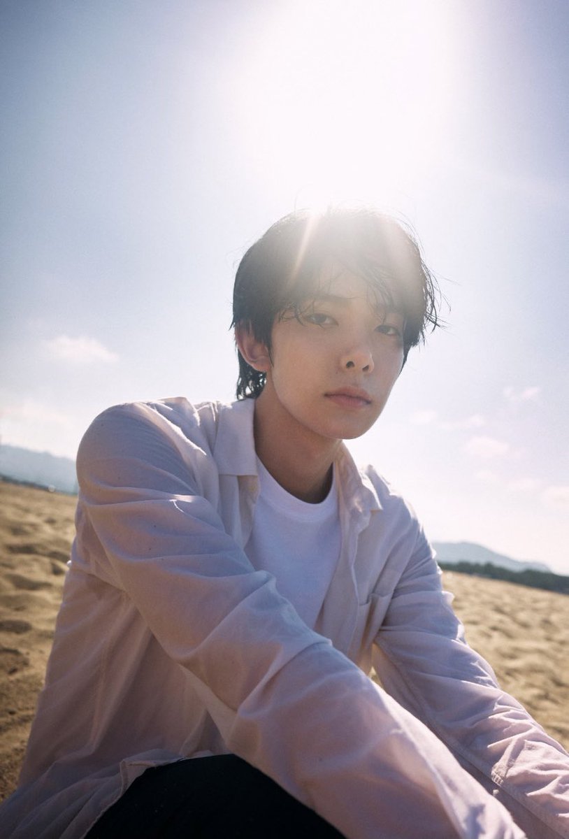 MoonlightEverg1's tweet photo. Happy Birthday Heeseung continue being the shining ace you are and show everyone your amazing talents!

#어텐션_플리즈_모두_희승_생일_주목해
#OurGreatestLoveHEESEUNG 
#HappyHeeseungDay 
@ENHYPEN_members https://t.co/n28OvGwdLG