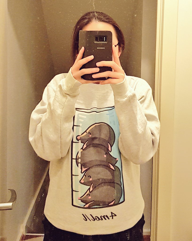 elileong79's tweet image. Last day of school for my first batch of Y12s before SWOTVac.what sort of teacher would I be if I let them go without one final pun 😬😜😏

#teacherlife #iteachscience #chemnerd #girlswhoscience