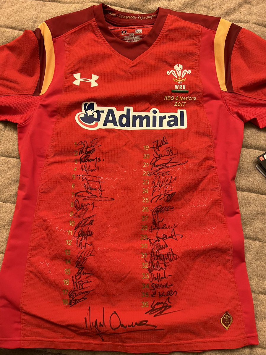 Absolutely chuffed. Great night at  <a href="/theBCVA/">BCVA</a> Charity Dinner!  I won the raffle!  <a href="/Nigelrefowens/">Nigel Owens MBE</a> Thank you for an inspirational, moving and heartfelt talk this morning and donating the signed shirt for the raffle <a href="/SendaCow/">Send a Cow</a>  Diolch yn fawr!  <a href="/IVCEFarmVets/">IVCEvidensiaFarmVets</a>