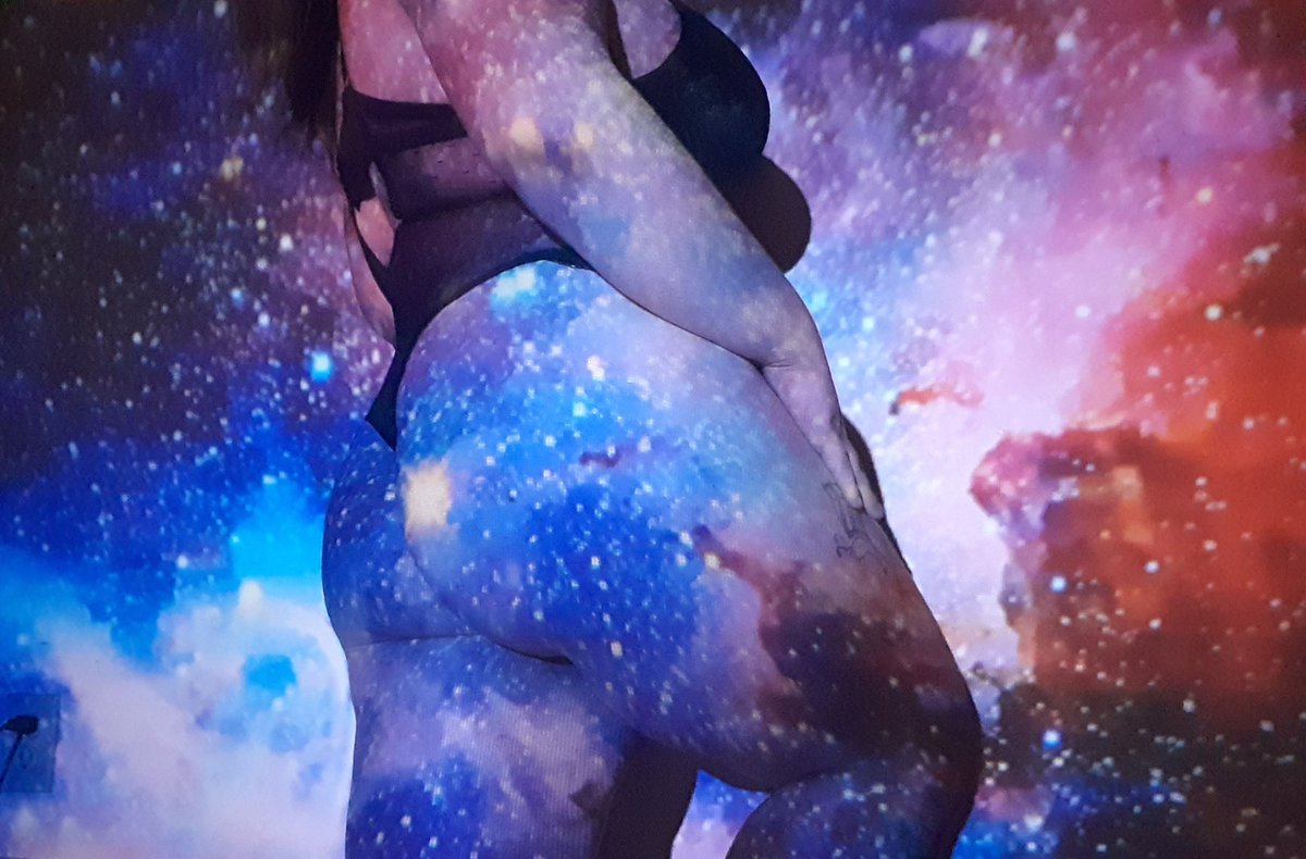 BabyCakes46290's tweet photo. Wont you let me light up your world? #ProjectorLights #Stripes #Galaxy #Colorful #OnlyFans #onlyfanschubby https://t.co/dCef9kqpeo