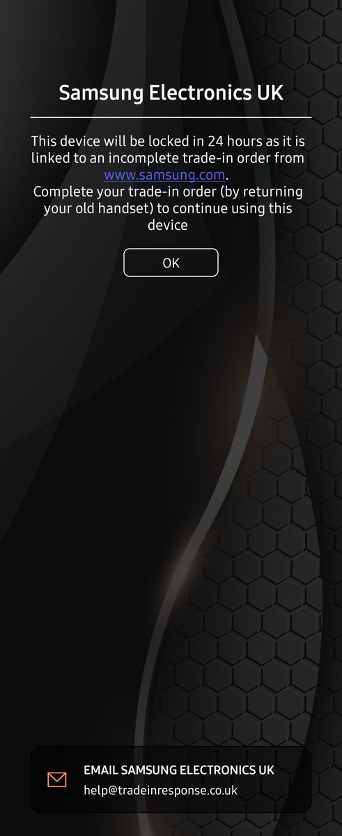 nickhoppo's tweet photo. @SamsungUK email from you confirms trade-in received, then I don't hear anything more. Now you're flashing notifications on my phone every few mins threatening to brick my phone in 24 hrs because of an 'incomplete trade-in'?? Is this how to communicate with your loyal customers?? https://t.co/JJvpWR56Xa