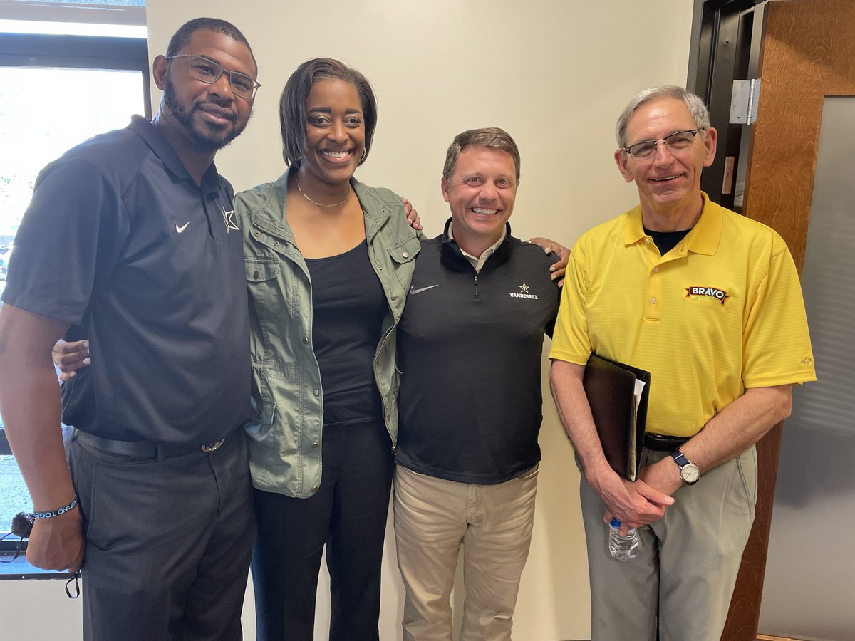 Candice Storey Lee tweet media