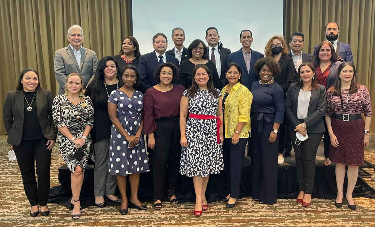 Complacido de haber sido invitado como facilitador y participado del primer curso para conciliadores en procesos de Reorganización Conciliada ante situaciones de insolvencia empresarial. Organizado por el CeCAP <a href="/CCIYAP/">Cámara de Comercio, Industrias y Agricultura</a> <a href="/CncPanama/">CNC Panamá</a> <a href="/MICIPMA/">Ministerio de Comercio e Industrias de Panamá</a> <a href="/MinGobPma/">Ministerio de Gobierno de Panamá</a> <a href="/OJudicialPanama/">OJudicialPanamá</a>