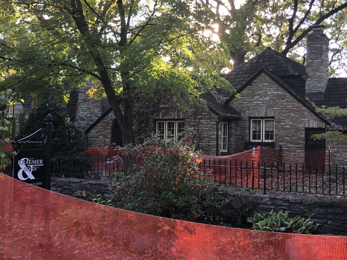 Another lovely older ⁦<a href="/EdinaMN/">City of Edina, MN</a>⁩ home being torn down. #EdinaPreservation #EdinaTeardown #McMansionComing