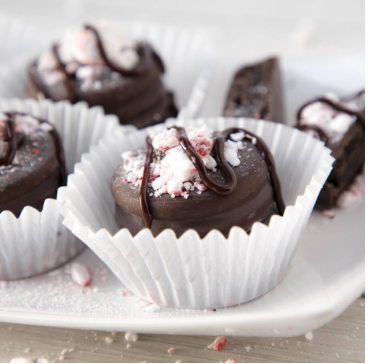 RedBirdPuffs's tweet photo. Looking for an excuse to bake something decadent? The holidays are right around the corner. Pick up Red Bird peppermint puffs at your local @dollartree and @bjswholesale to recreate this delicious dessert!  Tag a friend who would devour these treats. https://t.co/VncWkrHkeg