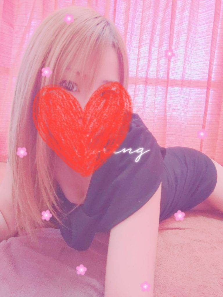 ni_karada's tweet photo. おはようございます🍀
華の金曜日✨本日も宜しくお願いします🙇✨
【本日の出勤】
ののか 11:00~
まゆか 13:00~
ゆうか 19:00~
はるな 19:00~
涼香    20:30~

皆様にとりましてPEACEな1日と
なります様に♥️

#福岡メンズエステ #博多メンズエステ #メンズエステ #メンズアロマ #出張 #鼠径部 https://t.co/XjK1PmaQLY