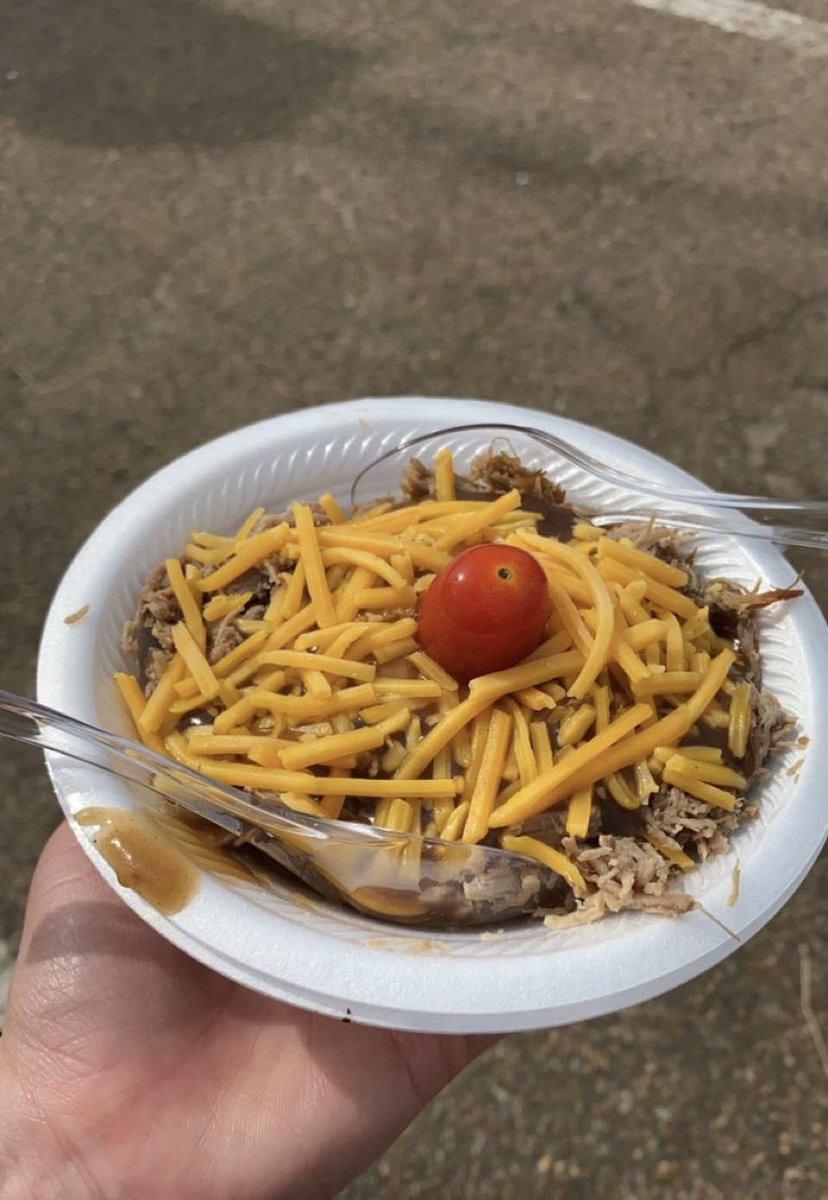 My favorite food at the state fair: a hot beef sundae from the MS Beef Council booth. You can’t see, but there are mashed potatoes under the beef. Delicious!