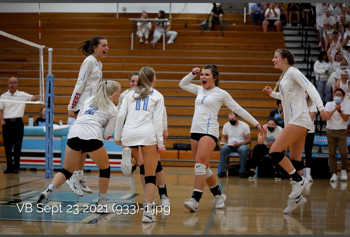 ECNorthVB's tweet photo. Taking it to the 4th set!  Let’s go Huskies! https://t.co/WSZuucmph5
