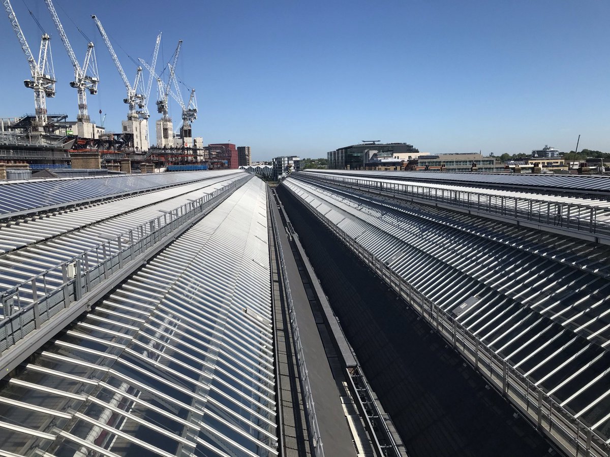 Jay_Tee71's tweet photo. @MrTimDunn π·π»ββοΈAnd more rare but stunning views of The Cross π
We are Architecture
We are Gorgeous
We are Kings Cross π#PrivilegedPosition #KingsUncrossed
#RailwayPerfection https://t.co/YOMEsSrIs0