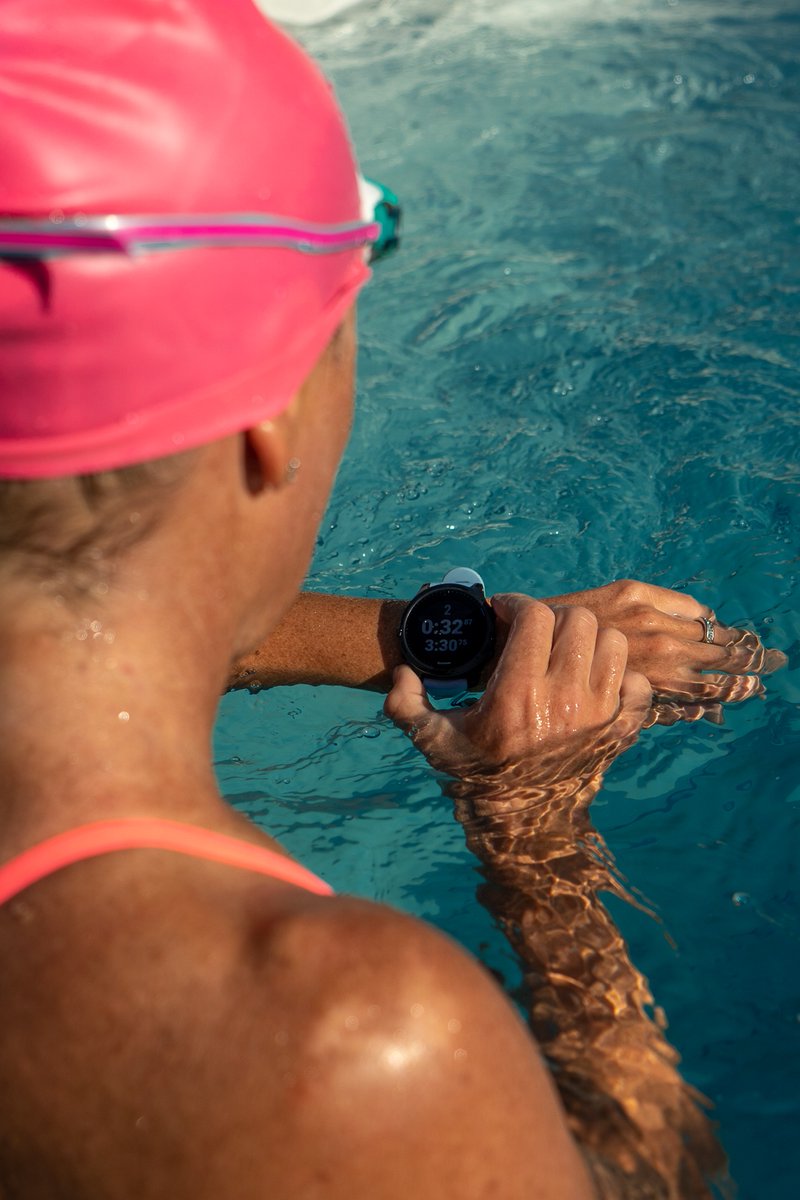 Doing it for the gram..  Everyone knows you don't swim with a Garmin... Although I do like how it counts the laps and tells you how far you have gone...  
Damn - maybe I should start swimming with mine. 

📸 <a href="/itskennywithrow/">Kenny Withrow</a>
<a href="/GarminFitness/">Garmin Fitness</a>

#Garminpro