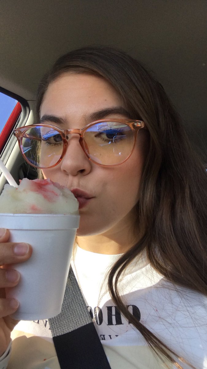 lesliequinones1's tweet image. Post your last selfie/ last screenshot/ last downloaded picture. That's your aesthetic #meaf