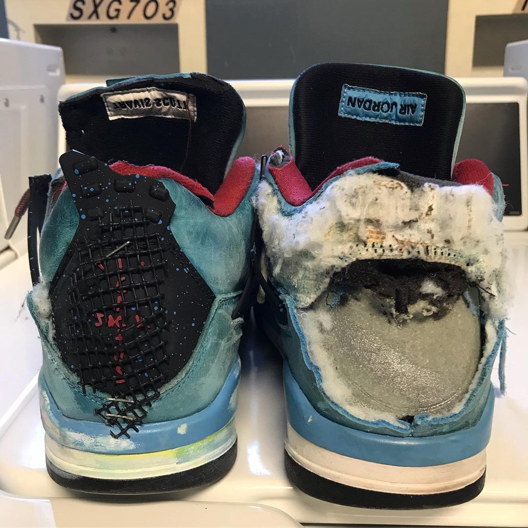 Sneaker News tweet media