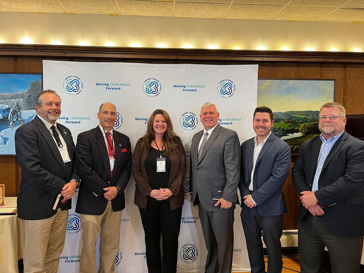 CmrceChenango's tweet photo. The 2nd Annual Legislative Breakfast was a hit! Such a great event and productive conversation with our leaders. Thank you to our guests! #movingchenangoforward #chenangocounty @NYSEDC @kerri_grace28 @JosephAngelino @JohnLemondes @SenOberacker @RMichaelSilva @kpokalsky_bcnys https://t.co/zGsTdg9joU