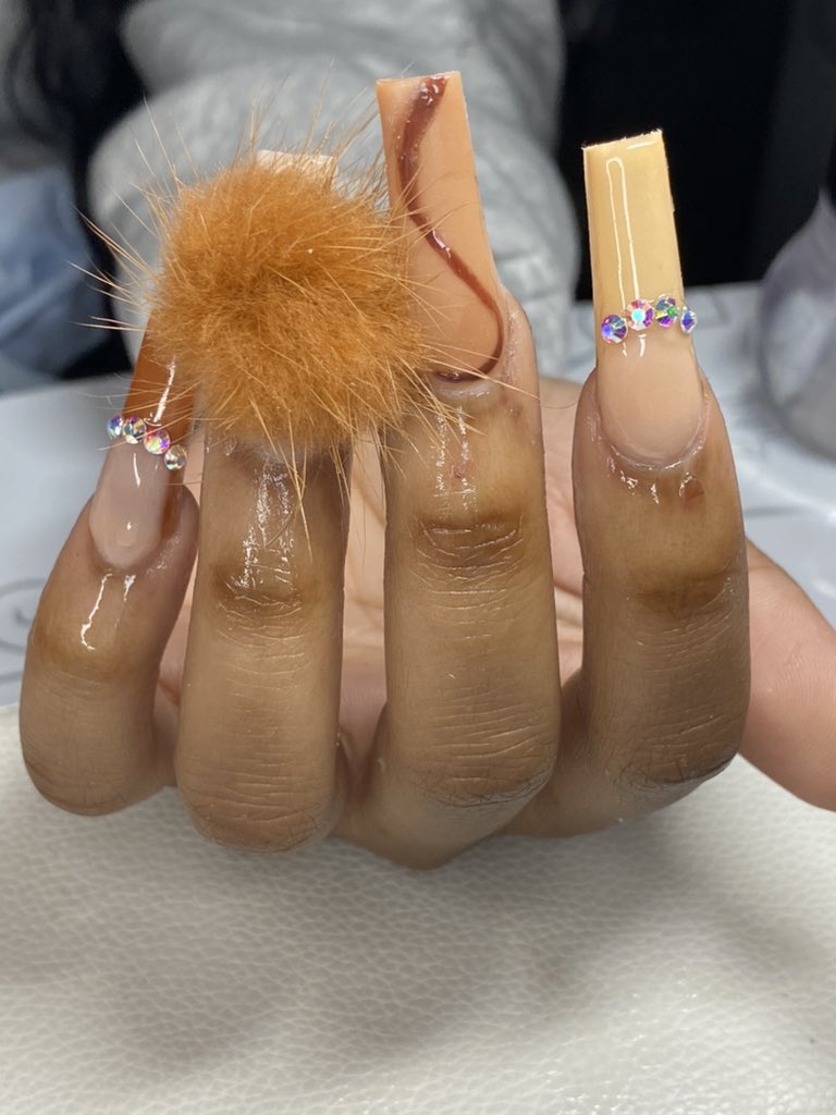 lyahdc_'s tweet photo. Dusty vs Finish Product ๐ค
#uwg #uwgnails #uwg25 #uwg24 #uwg23 #uwg22 #atlnails #explore #carrollton https://t.co/p9oBBwP3jU