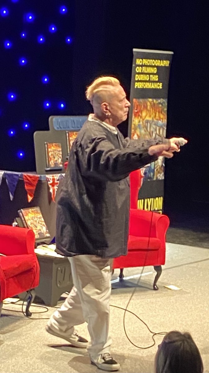 juliangoodall's tweet photo. ⁦@lydonofficial⁩   John was in great form tonight in Huddersfield famous for the last ever concert in the UK at Ivanhoes. I was there. 👍 https://t.co/uT1OCD8jbz