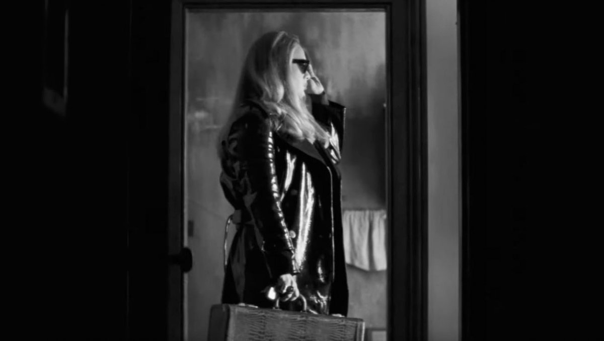 PopCrave's tweet photo. .@Adele starts off her new era moving out of the home seen in the music video for “Hello.” #EasyOnMe https://t.co/Fl0GY5KYBf