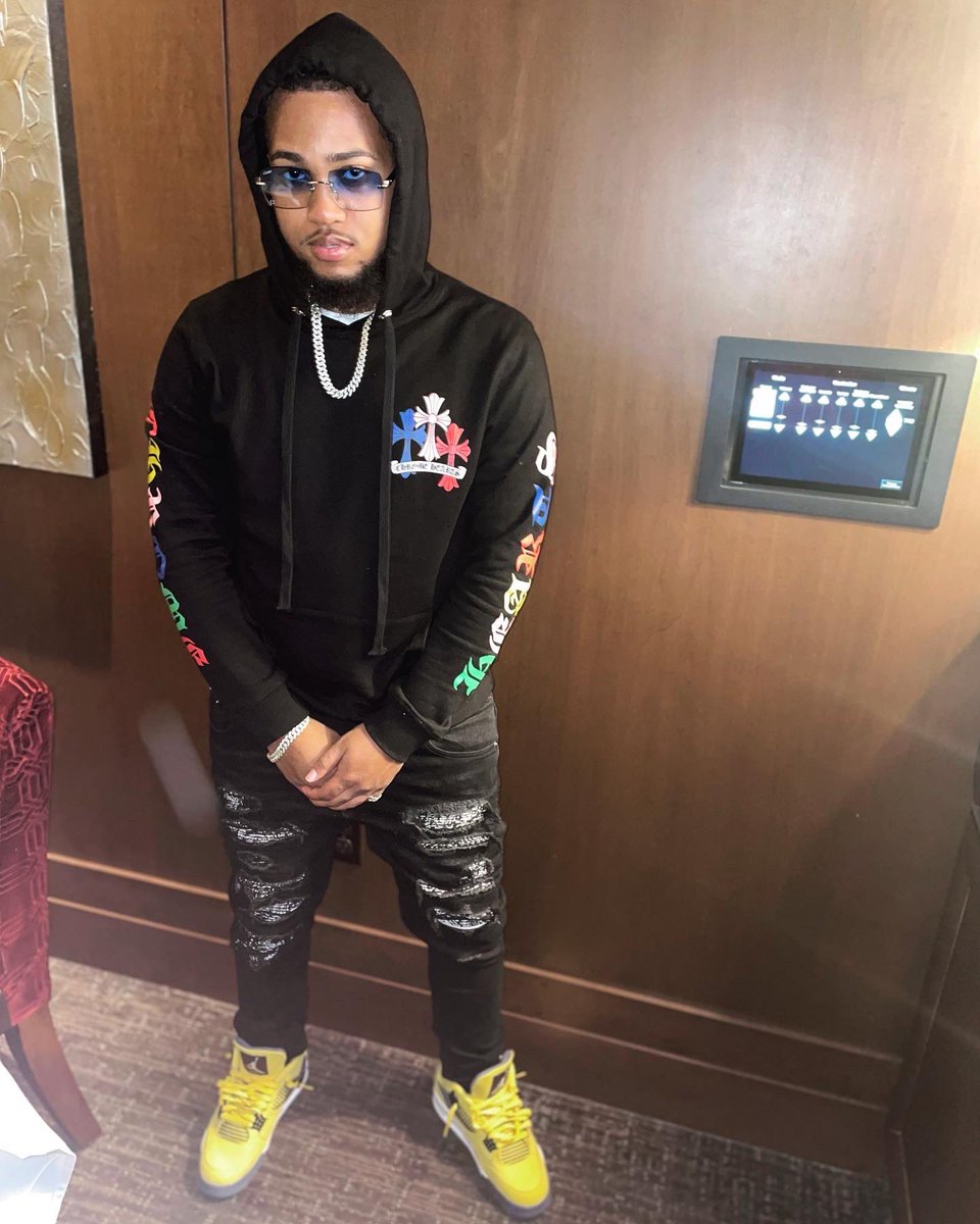thatflykidde's tweet photo. ❤️🖤💙💛 https://t.co/ShJB3GsB9w