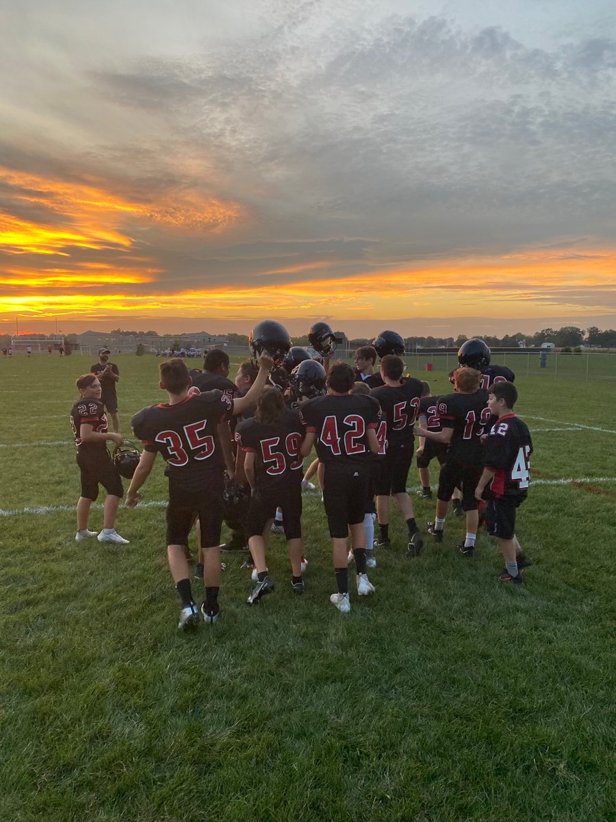 tcas04's tweet photo. The 7th grade wrapped-up their season with a 14-8 win over Chillicothe tonight! Great job boys 👏  Go Tigers! 🐅🏈 https://t.co/REkrOvCYAx