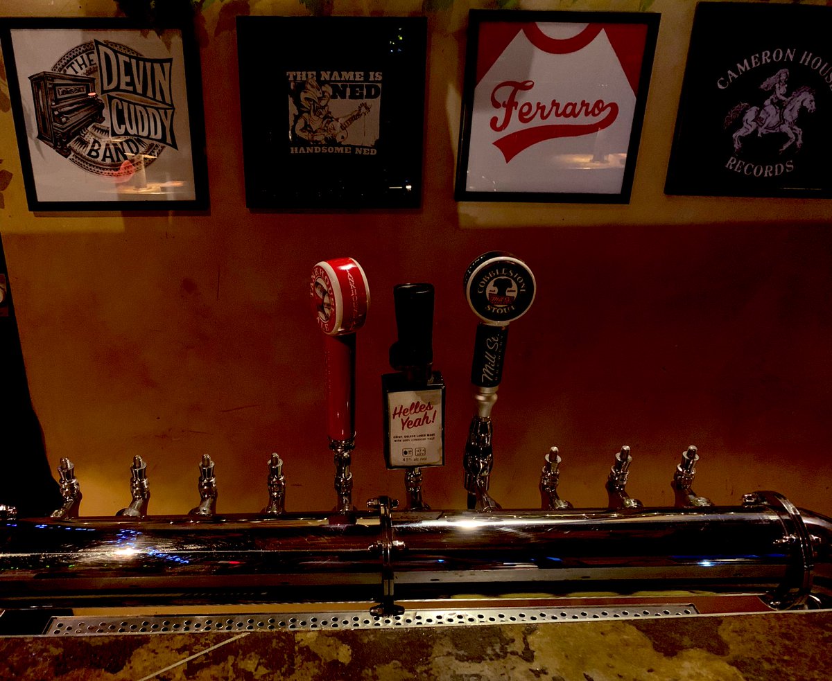 pedrobarataTO's tweet photo. When you’re a #40 year-ole bar &amp; re-opening after 19 months: red ale, lager, stout.
No pineapple beer here.
#normalbeer @TheCameronHouse https://t.co/4XBf85WVZ5