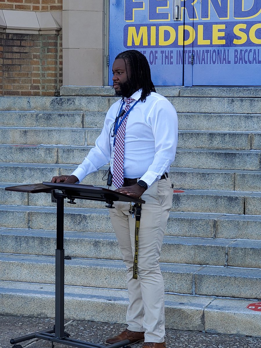 FMSTrojanPride's tweet photo. Shout out to Mr. Martin for bringing the vision of A Few Good Men to Ferndale! Mr. McCormick, Mr. Richardson, Mr. Miller, Mr. Jenkins, Mr. Hayes, Mr. Gary, Mr. Esser, Mr. Tolliver. Thank you for standing with our young men today!!
@SNixonGreen @CSTK12Educator @mathmom2016 https://t.co/V6GefzHIKs