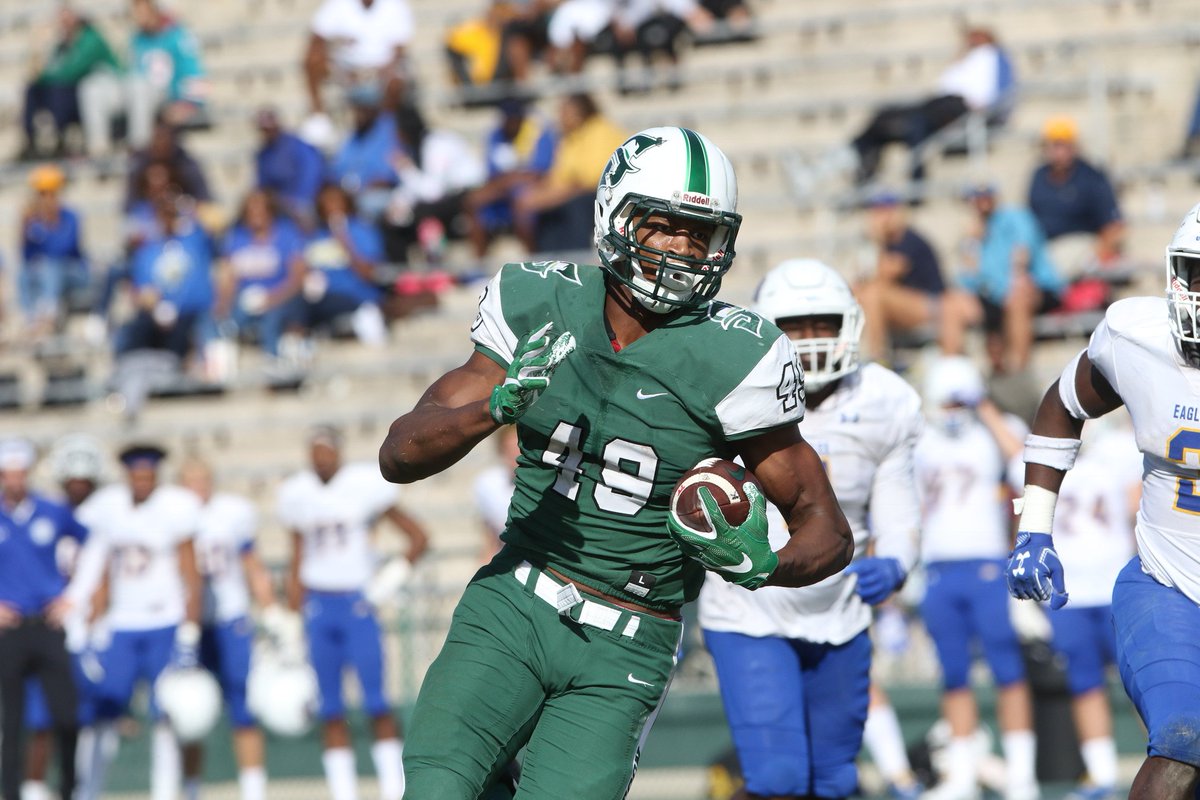 asunpros's tweet photo. Donald Parham holds the record at @StetsonFootball for receiving yards in a game (257) &amp; is the all-time leader in receptions, receiving yards, receiving TDs and all-purpose yards 🤠

@Jiggydd_89 signed with #Lions as a UDFA &amp; is now with 
@chargers ⚡️

#HatterFamily #StetsonMade https://t.co/uexguEOaWi