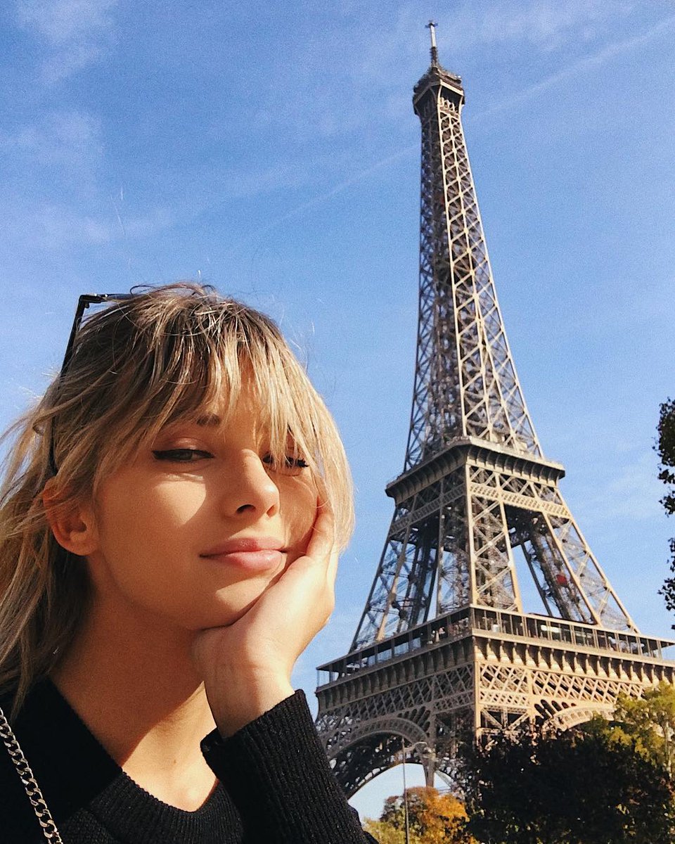 BabyNiqueB's tweet photo. «Si tienes la suerte de haber vivido en París cuando joven, luego París te acompañará vayas donde vayas el resto de tu vida —  𝔼𝕣𝕟𝕖𝕤𝕥 ℍ𝕖𝕞𝕚𝕟𝕘𝕨𝕒𝕪 »

 🇫🇷💙🤍❤️ https://t.co/LPORCK9C0V