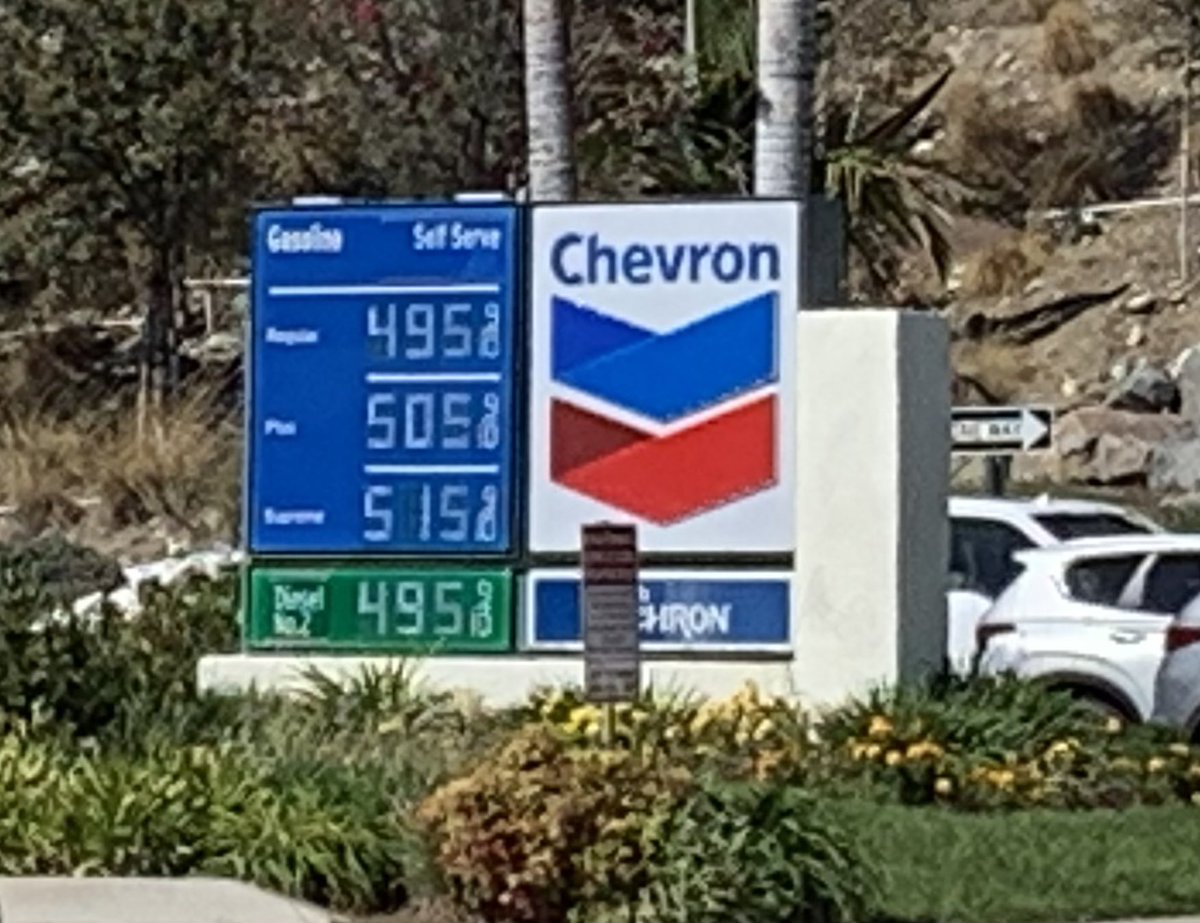 VictorCorderoTV's tweet photo. The perks of living in California!!! 😡 Alguien me puede explicar la razón??? #chale #yaestuvo #quepex https://t.co/0g64TlUP7w