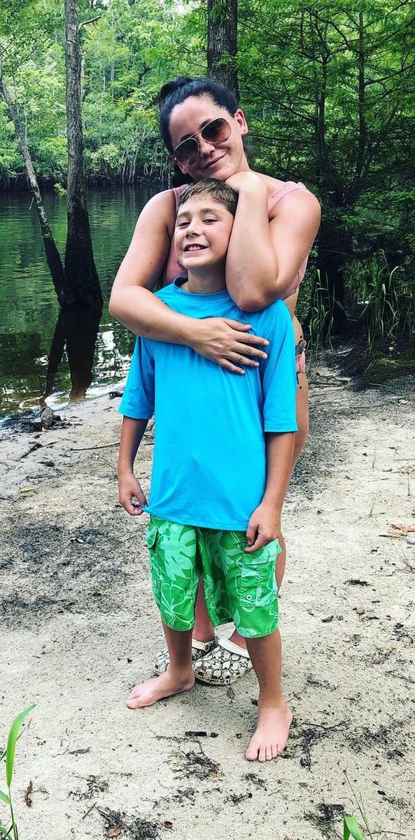 Jenelle Evans: My Mom Friggen Stole Jace From Me & I Deserve Him Back! https://t.co/F1ZzkvYsio https://t.co/piFRXW3Uur