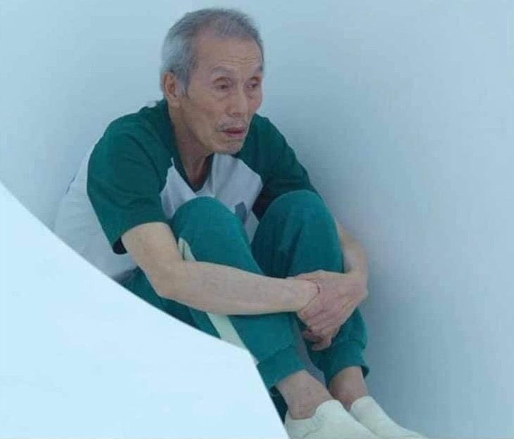 hakukaze_'s tweet image. Making plans to hang out with people vs a few hours before its time to hang