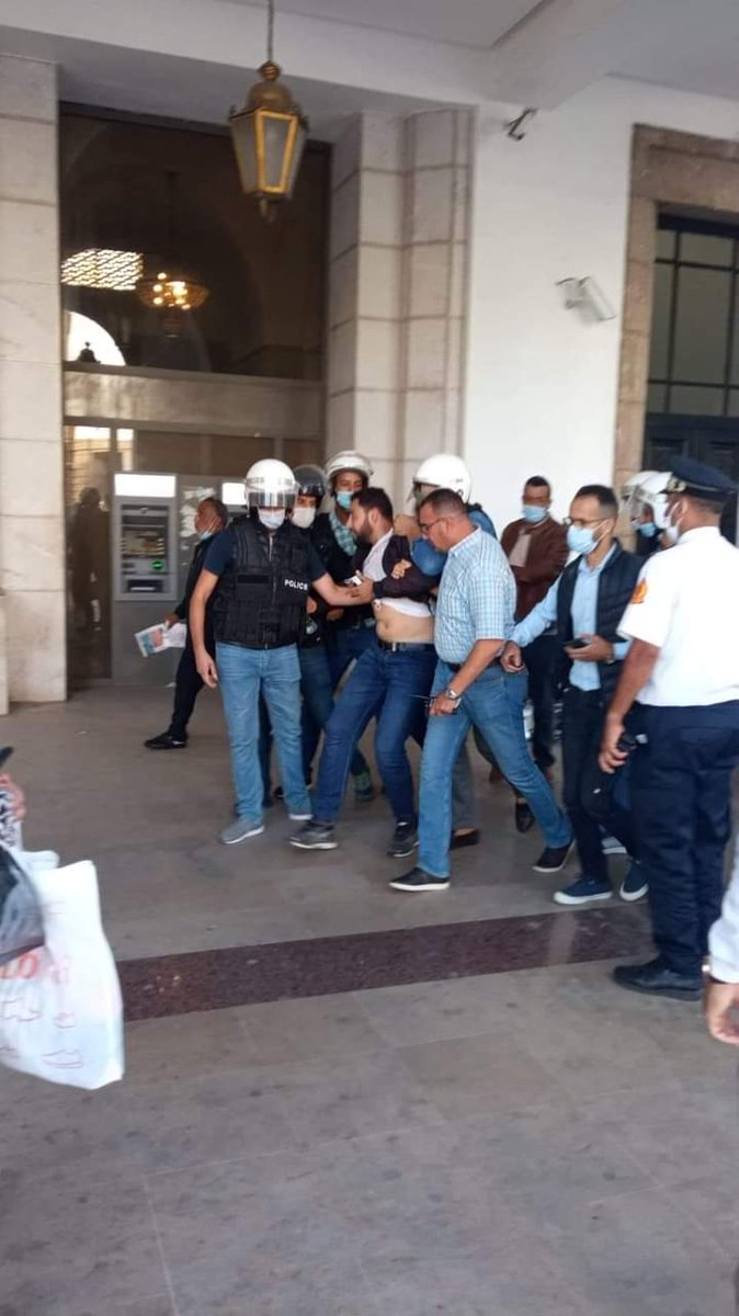 JaouadSh's tweet photo. @guardian #protect_teachers_in_morocco https://t.co/mPNm6nyahJ