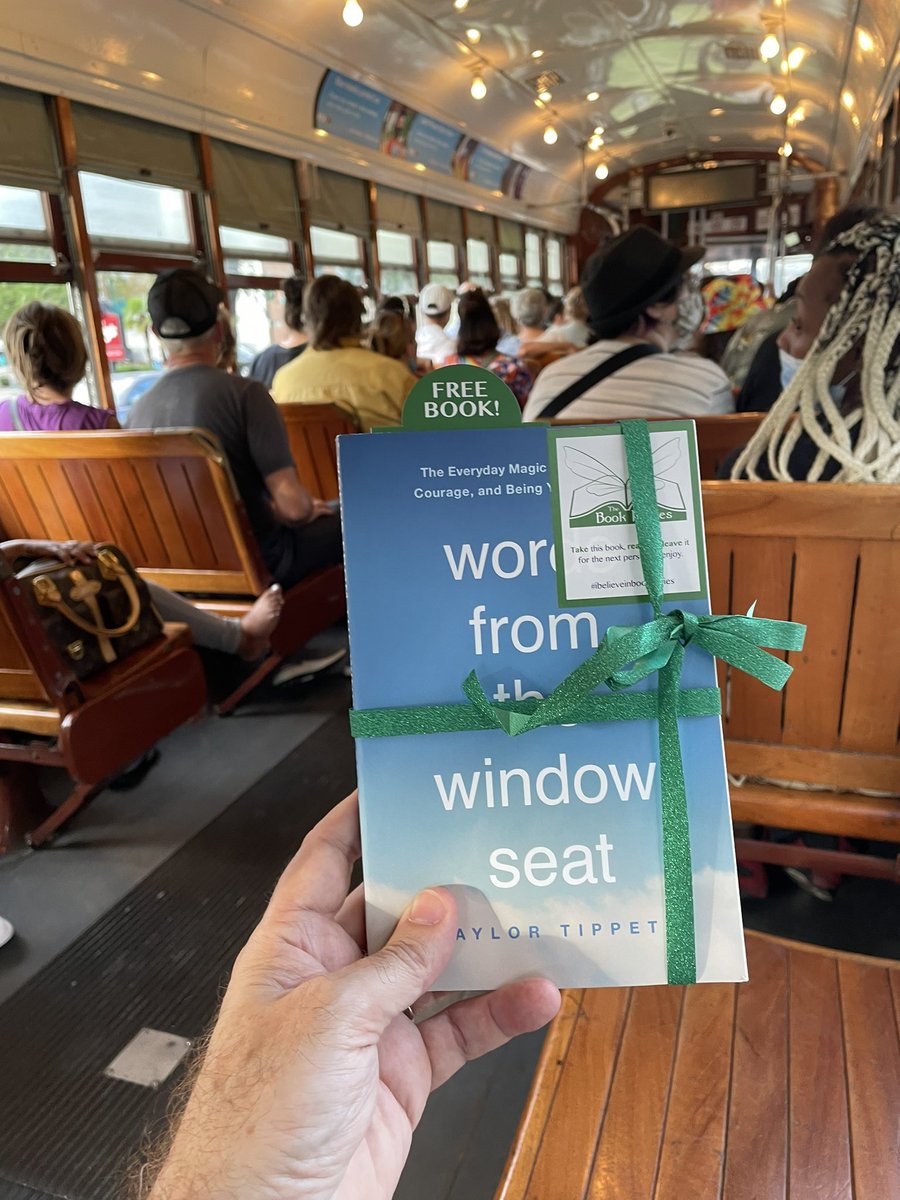 raquelbermejosa's tweet photo. The Book Fairies celebrated the release of a very special book this week, Words from The Window Seat by Taylor Tippett 💚💚🧚‍♀️
#ibelieveinbookfairies #wordsfromthewindowseat #wordsfromthewindowseatbook #kindness #bekind #randomactsofkindness #taylortippett https://t.co/ryZ6lq2xrS