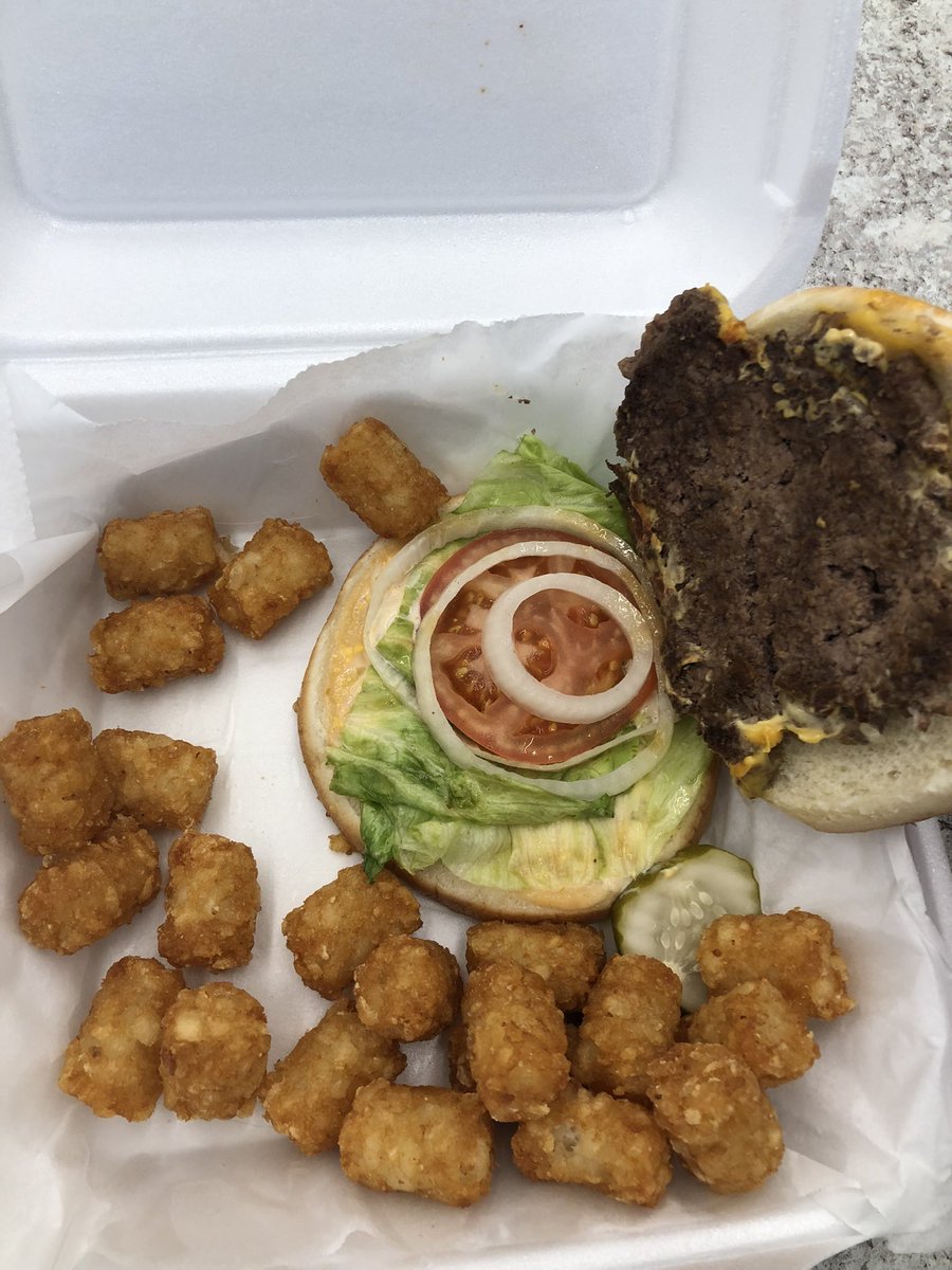 SFJeffersonFB's tweet photo. The Cavaliers are powered by beef!
Thank you @SouthDakotaBeef for supplying our athletes with a high powered pregame meal!
#BuildYourBaseWithBeef https://t.co/bM1GOO8AuT