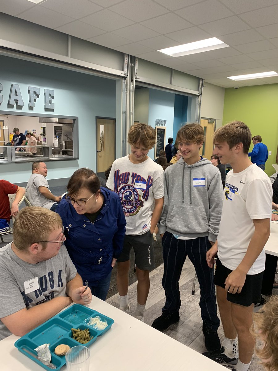 chixsports's tweet photo. ZE Soccer spent some time at Compassion Heart this week. #outwardfocus https://t.co/Av7WRDVM1F
