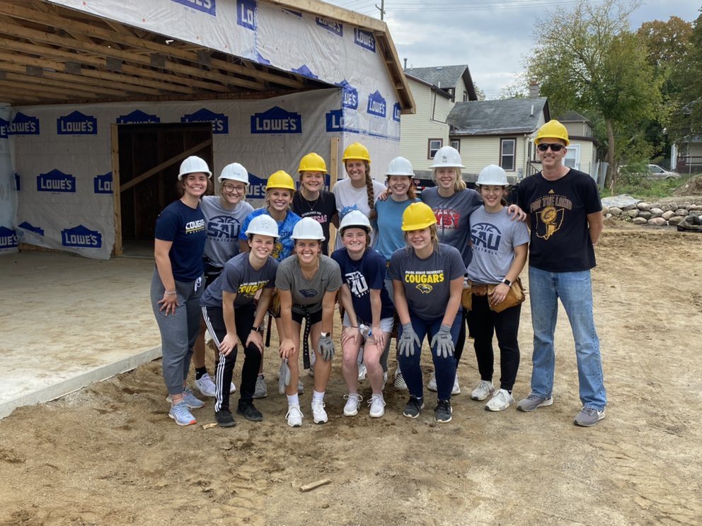 SAUCougarsWBB's tweet image. One of the best days for our program every year is when we get to work with @Jackson_Habitat and help bring another family closer to their dream of home ownership. The weather cooperated and we got some work done today!
