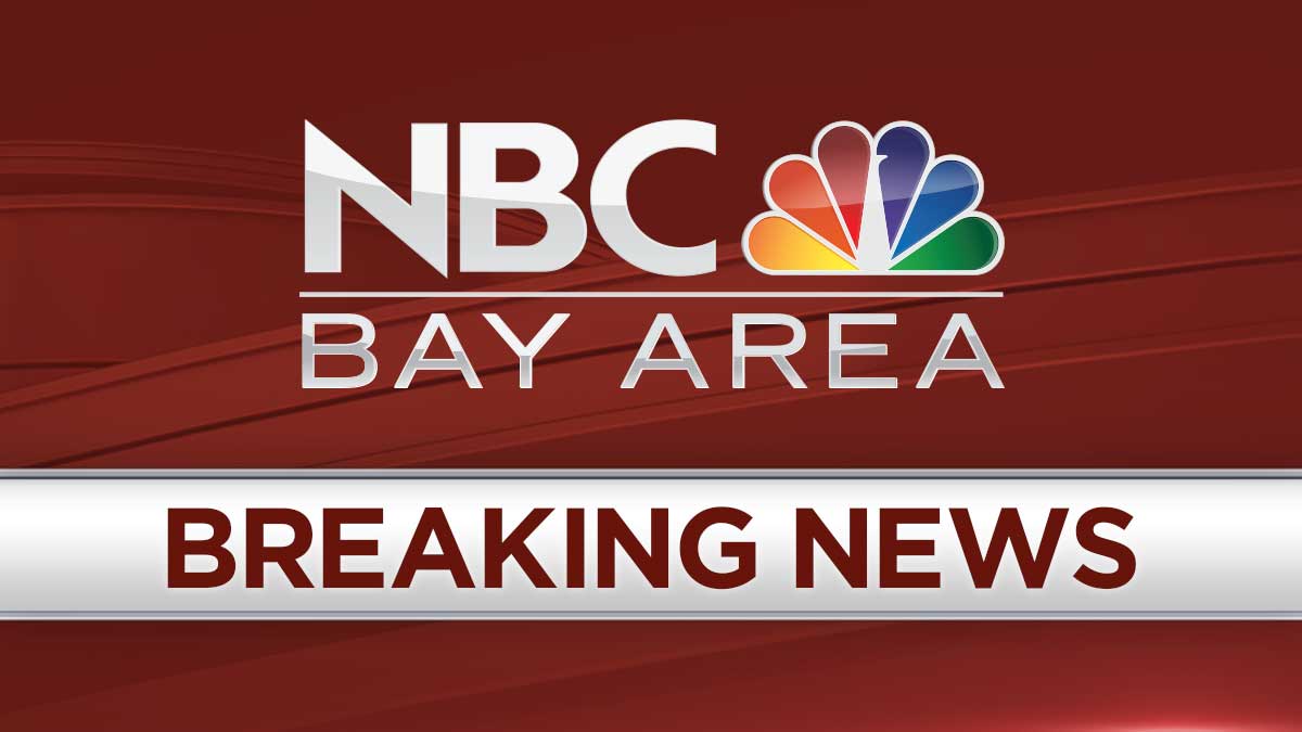 #BREAKING @SJFD on the scene of a brush fire at 647 S. King Road in San Jose.  The fire is burning under the 101 interchange near King.  The fire has burned about 3 acres. @nbcbayarea https://t.co/5yzqfwMjYA