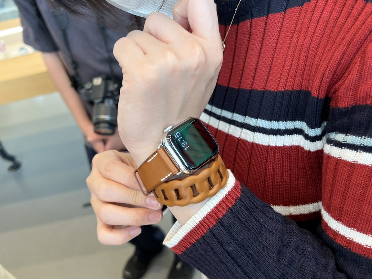 HERMES Applewatch ドゥブルトゥール エトゥープレディース - www