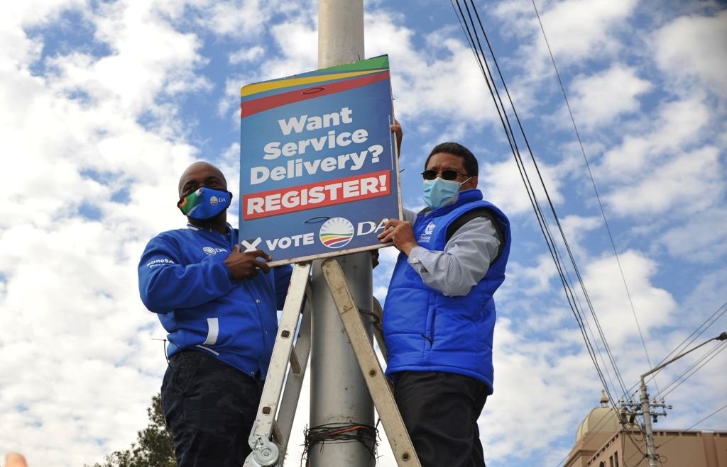 City_Press's tweet photo. Letters | DA Johannesburg wants to put an end to ratepayers paying more to bail out Eskom https://t.co/Qzkrlxxo6p. https://t.co/wTLsD4ZGQ8