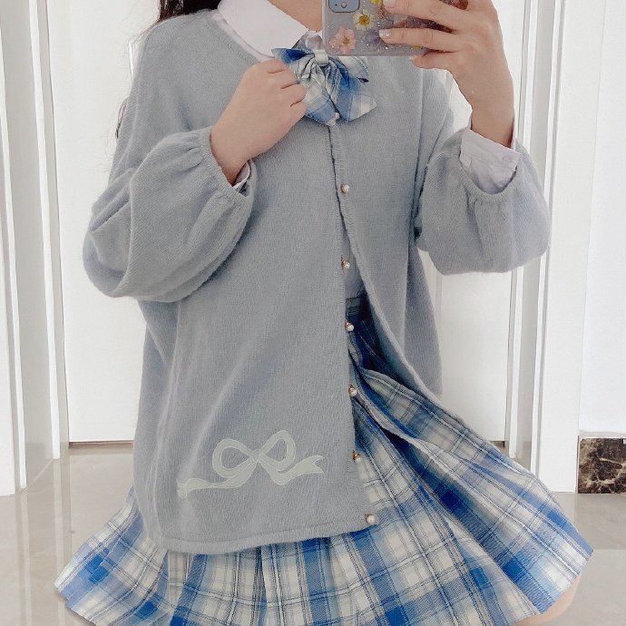 smyyy1105's tweet photo. BLUE🧊🧊今日穿搭
#穿搭 #天津 #jk制服 https://t.co/UVco606MUL