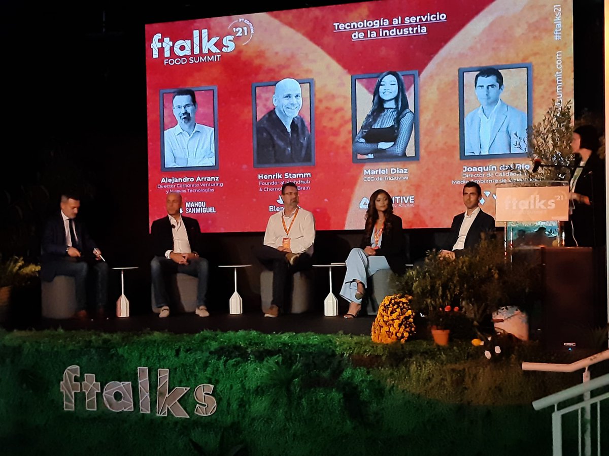 vickyfoods's tweet photo. 👉"En nuestro sector, la competitividad es esencial para seguir peleando en un mercado maduro y es el principal motivo por el que empleamos nuevas tecnologías. Tratamos de conocer mejor al consumidor", @Ximodelrio director Calidad, I+D, Medio Ambiente en #Ftalks21. #FelizFinde https://t.co/uiG7JJsLhm