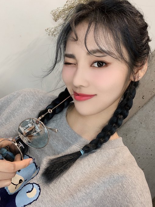 LOONA ヨジン Music Korea Orbit Ring ポストカード
