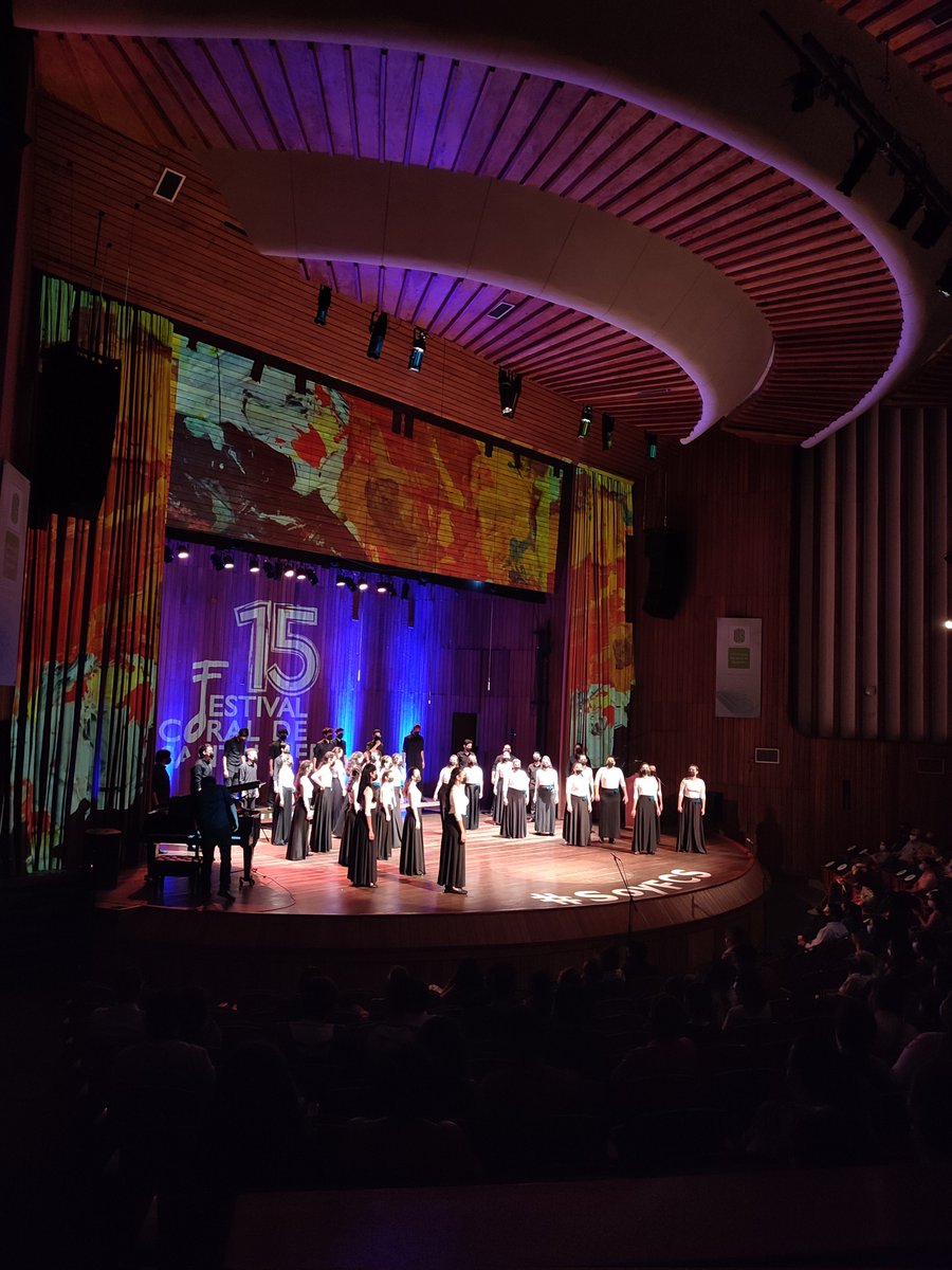 Con ustedes, un coro de la casa: el Pre-Coro UIS.