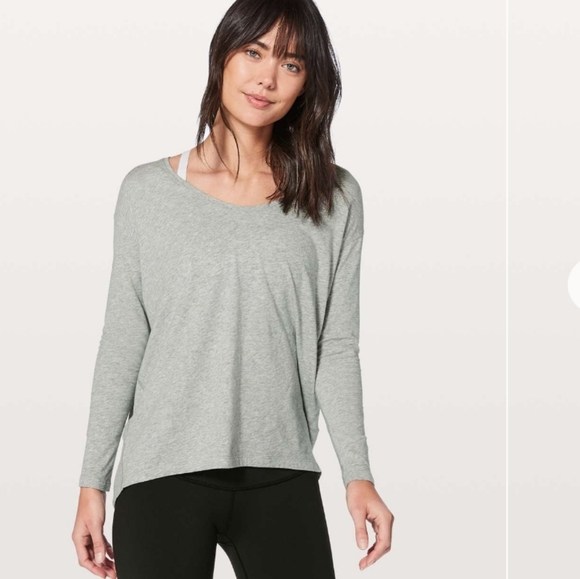 te_andra's tweet image. So good I had to share! Check out all the items I'm loving on @Poshmarkapp #poshmark #fashion #style #shopmycloset #catjack #lululemonathletica #hm: posh.mk/zxmOX0Lwmkb