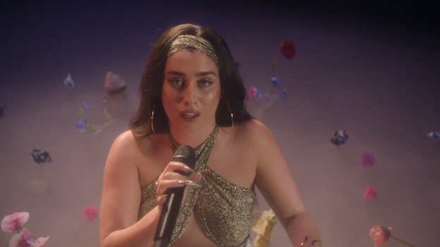 Jaturegui's tweet photo. TODO EL CONCIERTO TENIA UNAS TOMAS, PRODUCCION LITERALMENTE SACABAS UNA SS Y SALIA ASI DE HERMOSO
PRELUDE BY LAUREN JAUREGUI https://t.co/2oFxnweDbY