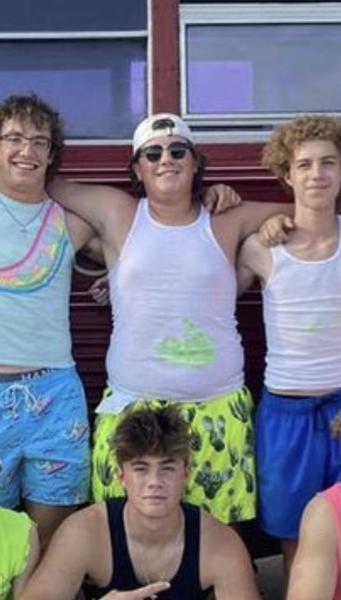 BarstoolMNHS's tweet image. not as embarrassing as brody’s milkers