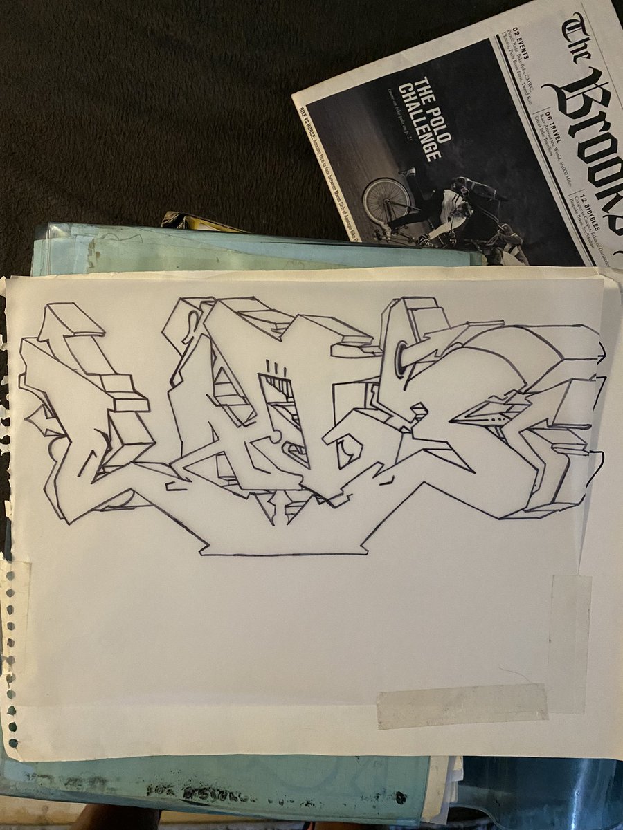 Tyreck's tweet image. HT: #Cosasqueaparecencuando preparas la mudanza. Encontré este boceto que estaba haciendo para el #akiralatenite de @akirareiko creó que tenía mas de 10 años guardado.