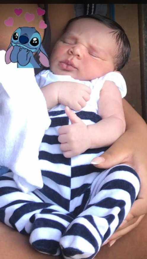 soukeylanne's tweet photo. Prometo te amar, cuidar de vc dou minha vida por vc!🥺💙👣 https://t.co/lBjrBDKrmI