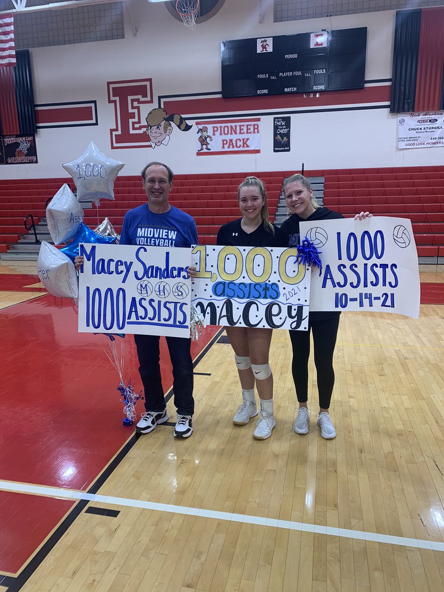 CONGRATULATIONS TO SENIOR SETTER, MACEY SANDERS FOR REACHING THE 1000 ASSISTS MARK!!!🤩

Such a great accomplishment and so well deserved! We can’t wait to see what’s next for you💙 There’s going to be BIG shoes to fill next year!! 

#GoMiddies